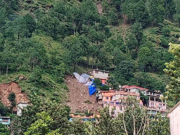 Landslide in Darketi and Sarei villages, six families forced to live in tents