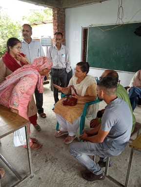 Former CPS Anita Verma met the homeless people at Chabutra