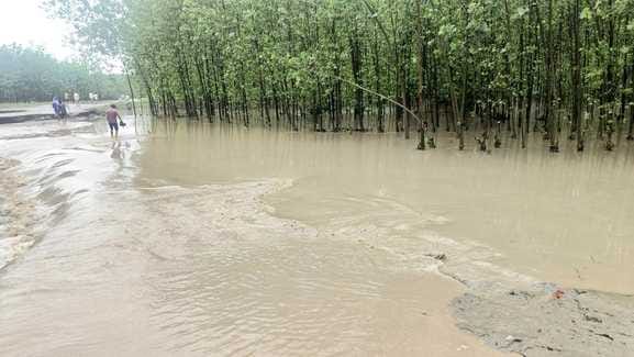 Yamuna remained in spate overnight, Haryana route is closed for 24 hours