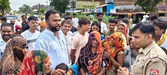 30 acres of crops submerged in waterlogging due to rain, anger erupted on the road