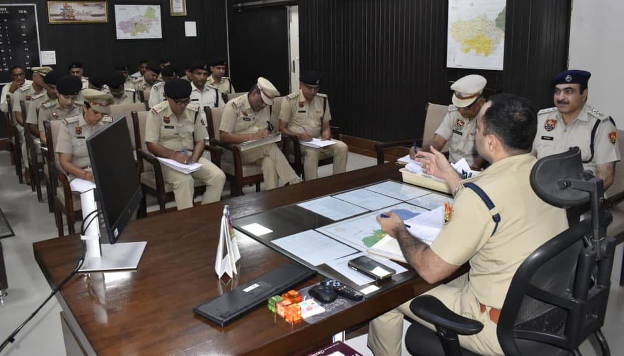 Identify drug dealers and attach their property: SP