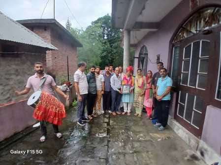 The sevadars of Bharadi returned safely from Manimahesh Langar Seva