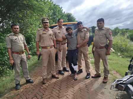 Sarsawa police station police shot Yamunanagar's miscreant in the leg and caught him