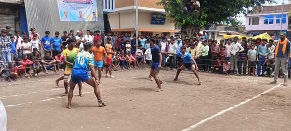 The teams of Pradhanpurva, Jhala, Naurangabad and Rahimpurva won in the quarter finals