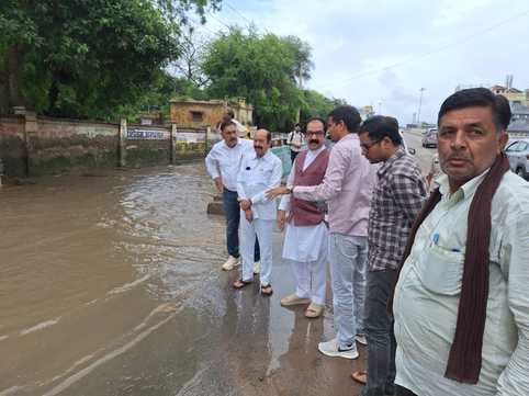 Visited waterlogged areas along with officials