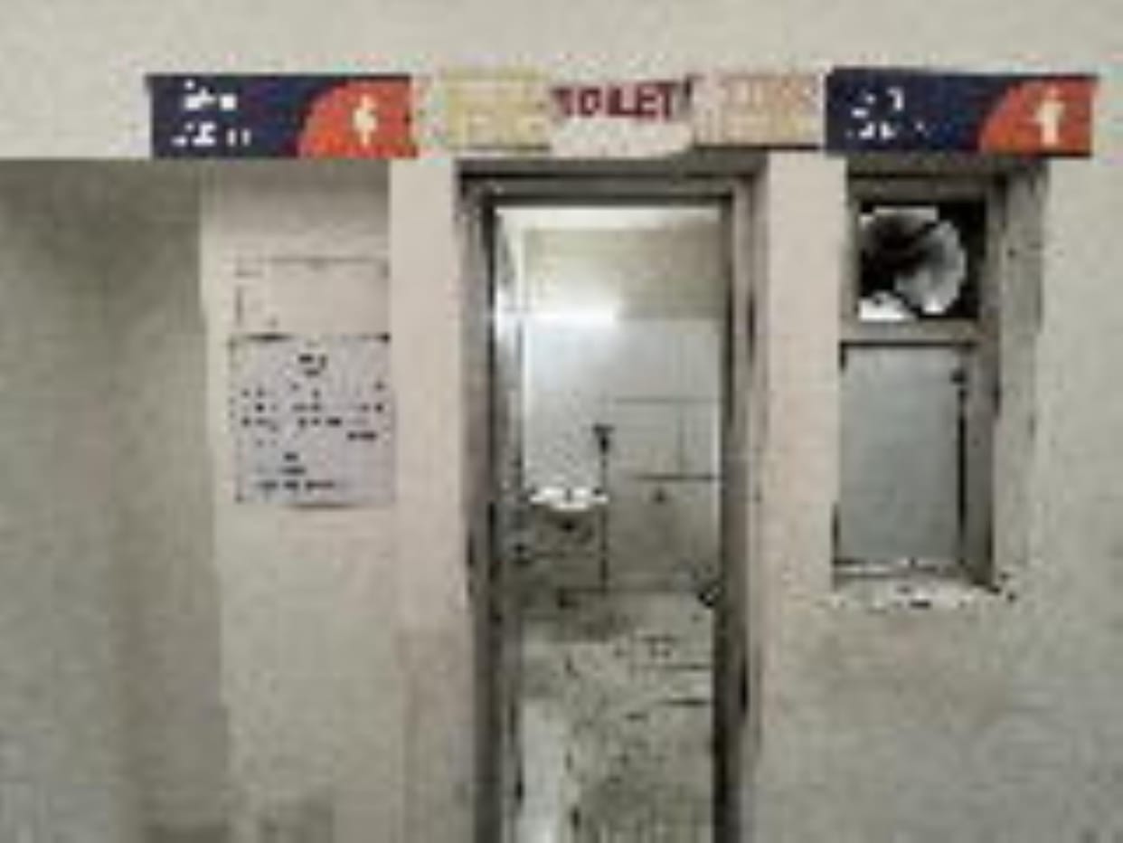 Chaos prevails at petrol pumps, air and toilet facilities are missing