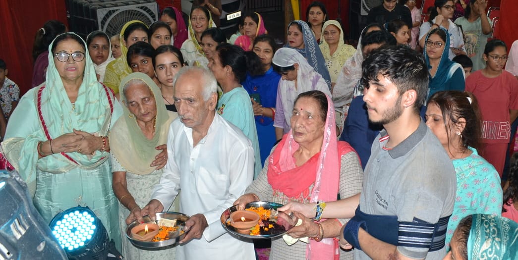 Laddu was offered to Bappa and Aarti was performed