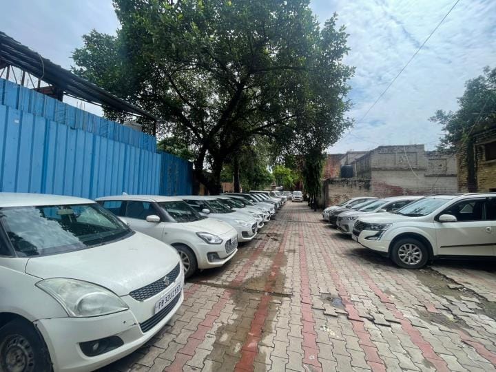 Inter-state vehicle theft gang busted, 5 arrested with 18 luxury cars