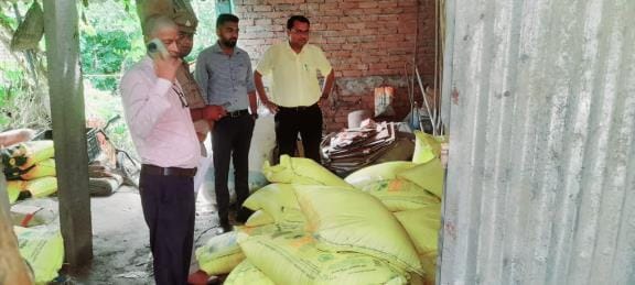 Opened a hardware shop on the border...business is fertilizer smuggling