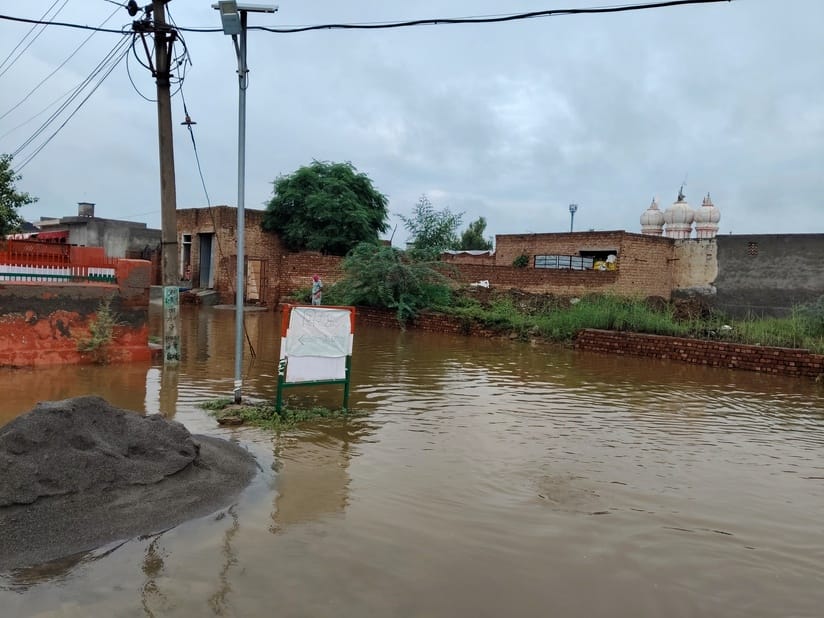 Flood like situation in Chopta area, waterlogging in schools, Hisar-Ghaggar drain overflowed