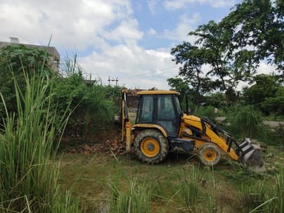 Land worth five crores handed over to Sehud, bulldozer runs on illegal plotting