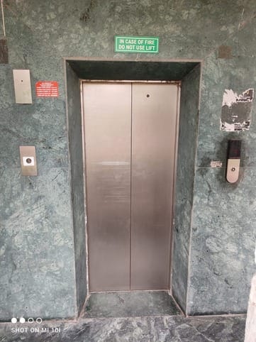 The doctor trapped in Omaxe's lift was rescued after half an hour