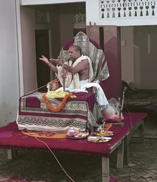The listeners were overwhelmed after listening to the dialogue between Shukdev and Parikshit