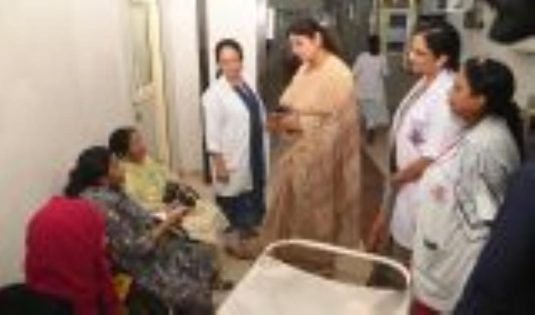 One bed, two pregnant women... the chairperson of the Women's Commission expressed anger
