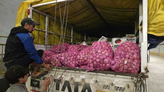 Fruits and vegetables rotted in vehicles due to highway blockage