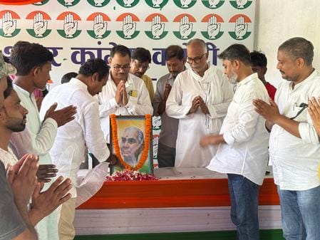 Kamlapati Tripathi's entire life was dedicated to the country