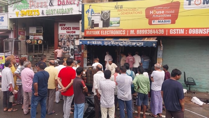 Fire in electronics shop due to short circuit causes loss of lakhs