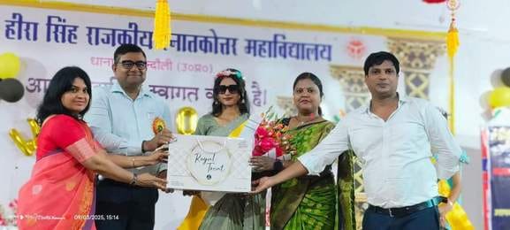 Kumkum became Miss Fresher and Khushi was in second place