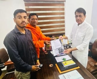 President of Adi Guru Shankaracharya Charitable Trust Nanglamal met the MP