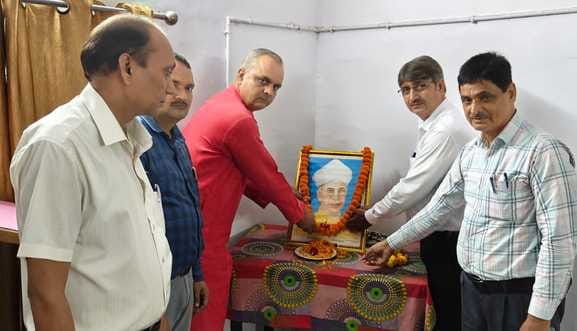 Teachers' Day celebrated in Block Education Officer's office