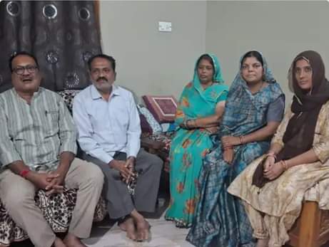 एक ऐसा परिवार जहा घर का हर सदस्य शिक्षक है