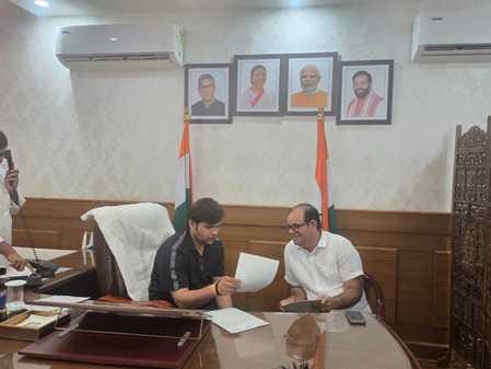 Demand from the minister to improve the condition of sports grounds