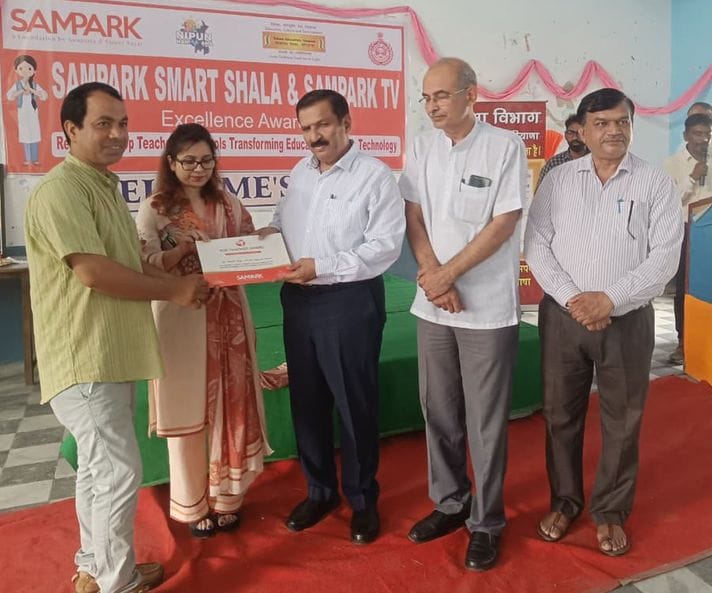 Innovation gave new direction to education, 106 teachers got honor