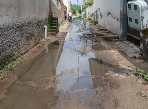 Sewer system in the Jituwala area is stalled, troubles are starting to increase.