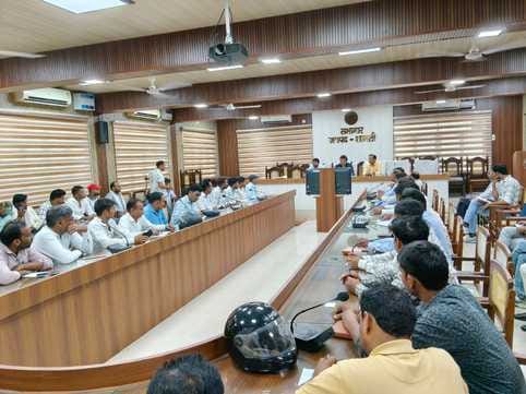 Action will be taken against 107 careless Panchayat assistants and other employees