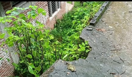 The road of ward one of Paragpur is broken