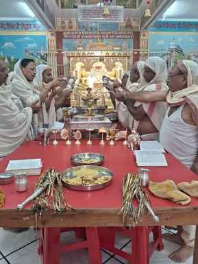 The eighth day of Daslakshana festival was celebrated as the best religious renunciation
