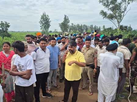 Former State Minister visited flood affected areas