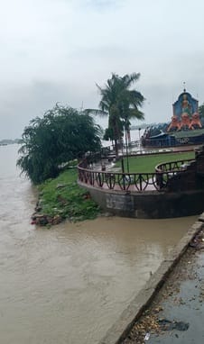 Saryu water level is at danger mark