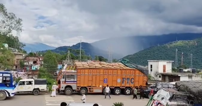 udhampur news, jammu-srinagar highway closed news