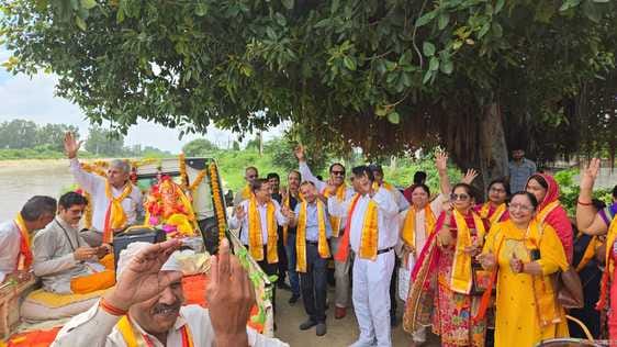 Immersion was done with the chanting of Ganpati Bappa Morya