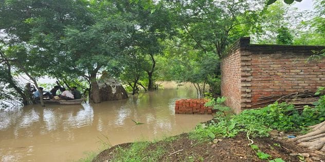 firozabad news tundla flood