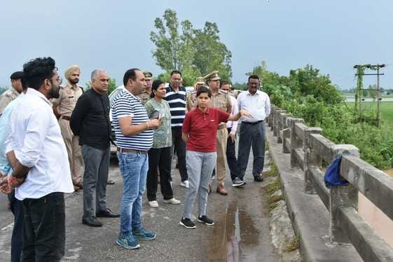 DC and SP inspected the Tatiyana gauge of Ghaggar