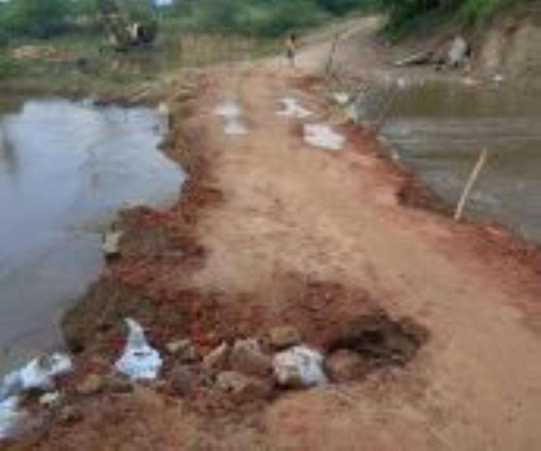 The alternative route built on the Malti river collapsed