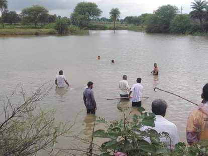 An innocent child died due to drowning in Neemuch during Ganesh immersion, administration came into action