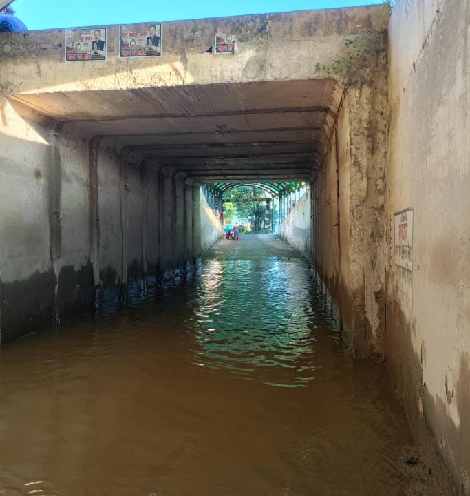 Traffic affected due to waterlogging in railway underpass