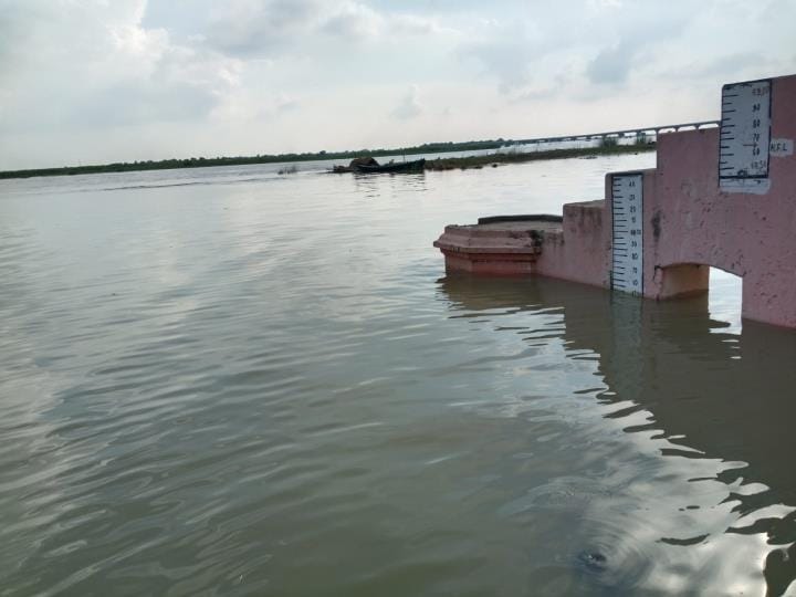 Saryu river one meter above danger mark in Barhaj, panic