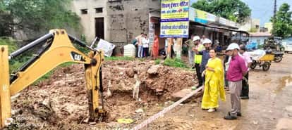 Chittorgarh: Adani Gas Pipeline Leakage Causes Panic, Accident Occurred While Removing Water Filled in Village