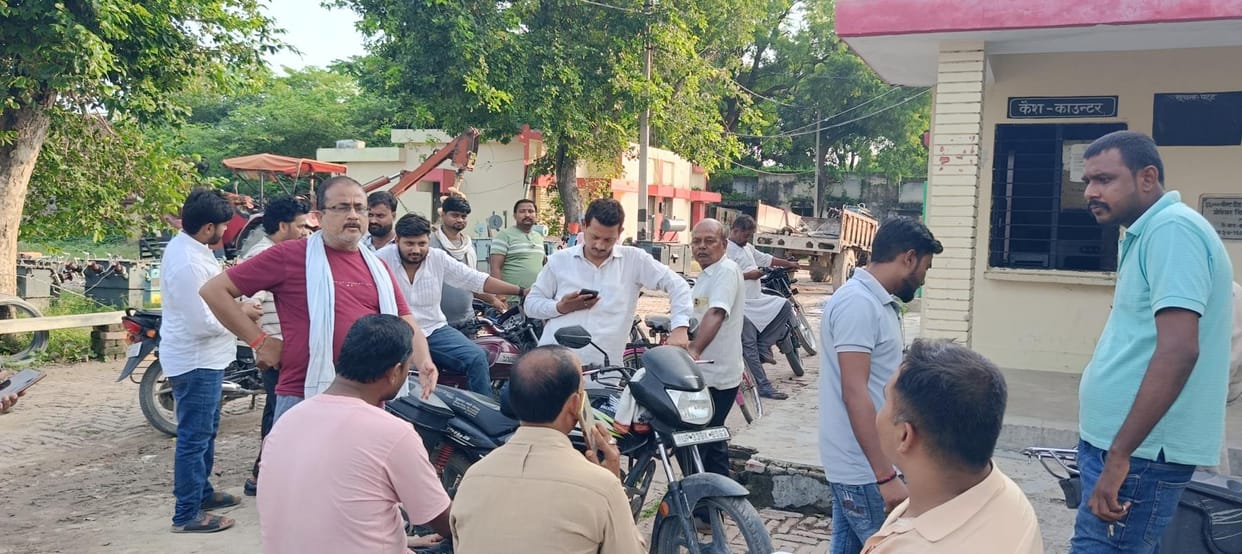 Electricity of 60 villages not restored even after 30 hours, substation surrounded
