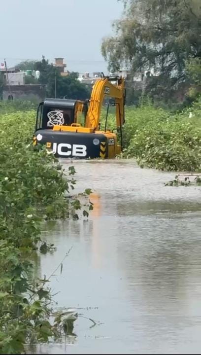 Struggles for drainage... Temporary pipelines laid but no relief, worsened conditions in villages, machines have sunk.