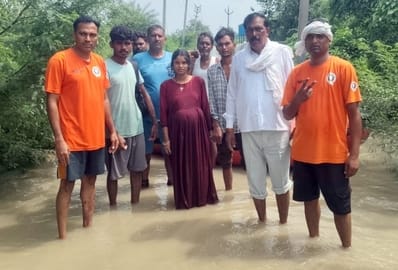 The district administration rescued a pregnant woman safely from the flood