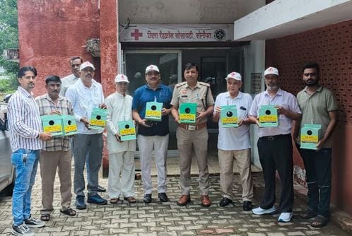 Handed over earthen pots for shelter of birds