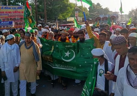 A procession was taken out in the city with great enthusiasm on Eid Miladunnabi
