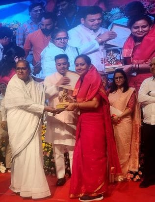 On Teachers' Day, CM gave the gift of cashless scheme to teachers