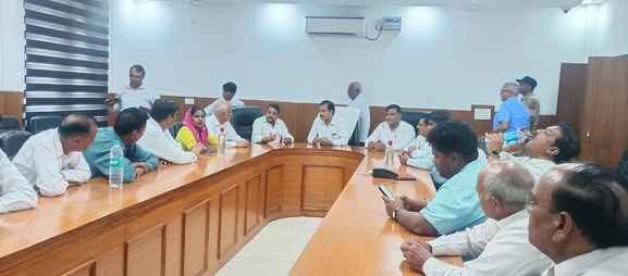 Construction of Kanya Mahavidyalaya and Shopping Complex is complete, will be inaugurated soon