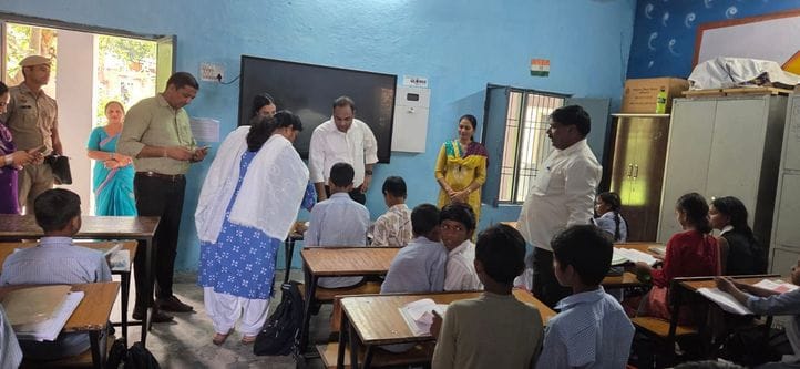 Assistant Commissioner under training tasted the mid-day meal of the school